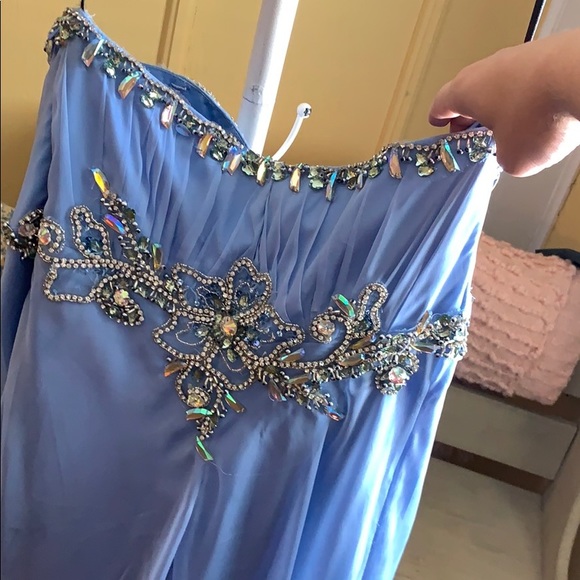 Periwinkle formal dress - Picture 5 of 7